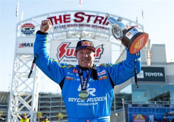 Pennelope Jimenez – 6 Things To Know About Tony Stewart’s Fiancee