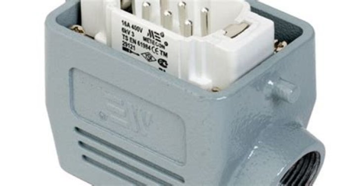 Is Bruce Forsyth Dead? When did Bruce Forsyth Die? Who was Bruce Forsyth? - News - SarkariResult