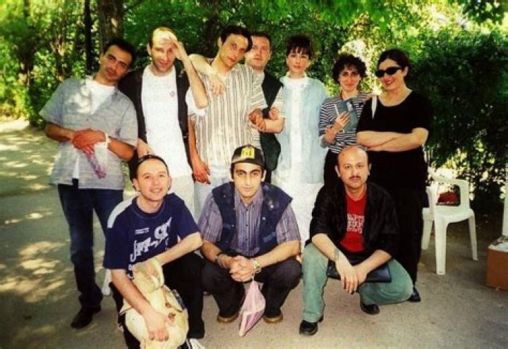 Matty Healy's Family: Exploring the Roots of The 1975 Frontman - SarkariResult