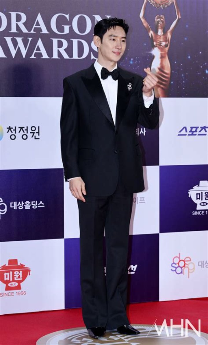 Jujutsu Kaisen Chapter 242 Release Date : Spoilers, Streaming, Recap, Schedule & Where To Watch? - SarkariResult