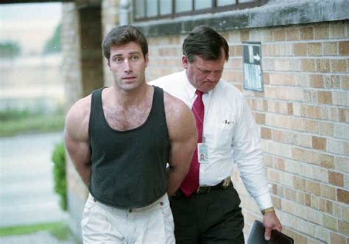 
5 things to know about the case against Robert Fratta 