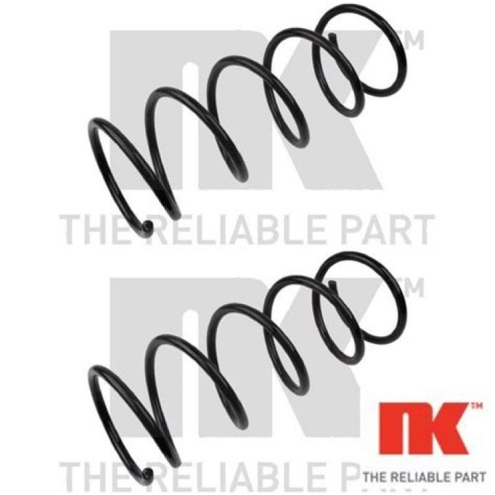 Are KJ Apa and Clara Berry Still a Couple? Learn About KJ Apa and Clara Berry's Relationship - SarkariResult