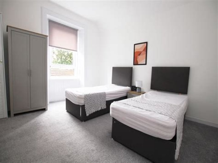 Guide to Obtaining Huge Pets in Pet Simulator 99 & Benefits - SarkariResult