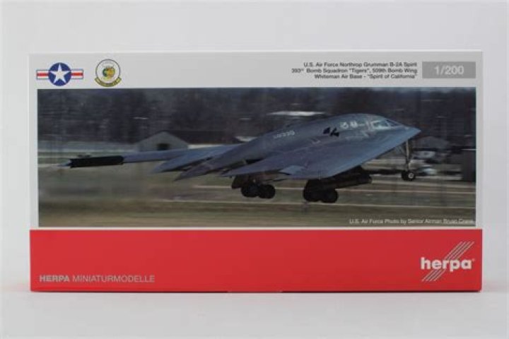 Emraan Hashmi Height, What Is The Hight Of Emraan Hashmi? - SarkariResult