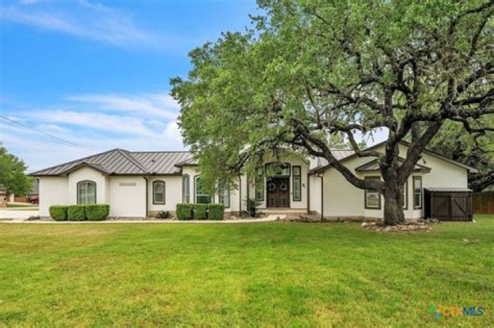 Is Valerie Bertinelli saying goodbye to Food Network? What's the reason behind Valerie Bertinelli's departure from Food Network? - SarkariResult