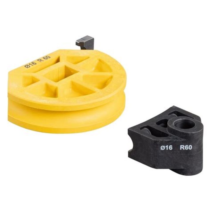 Isabeau Levito Parents, Meet Mother Maria Chiara Garberi Levito - SarkariResult