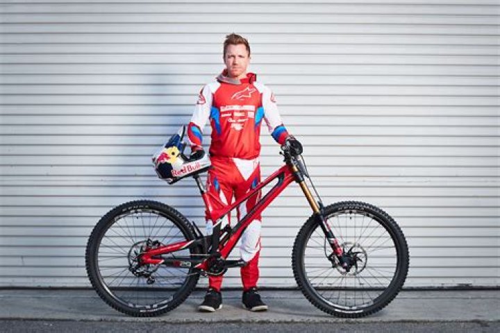 Aaron Gwin