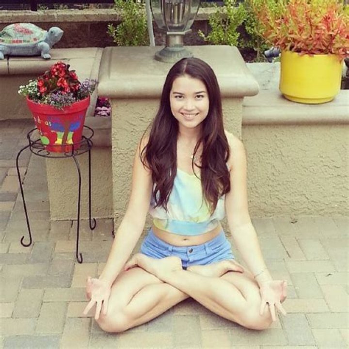 Achara Kirk Wiki, Age, Husband, Height, Weight, Biography & Family