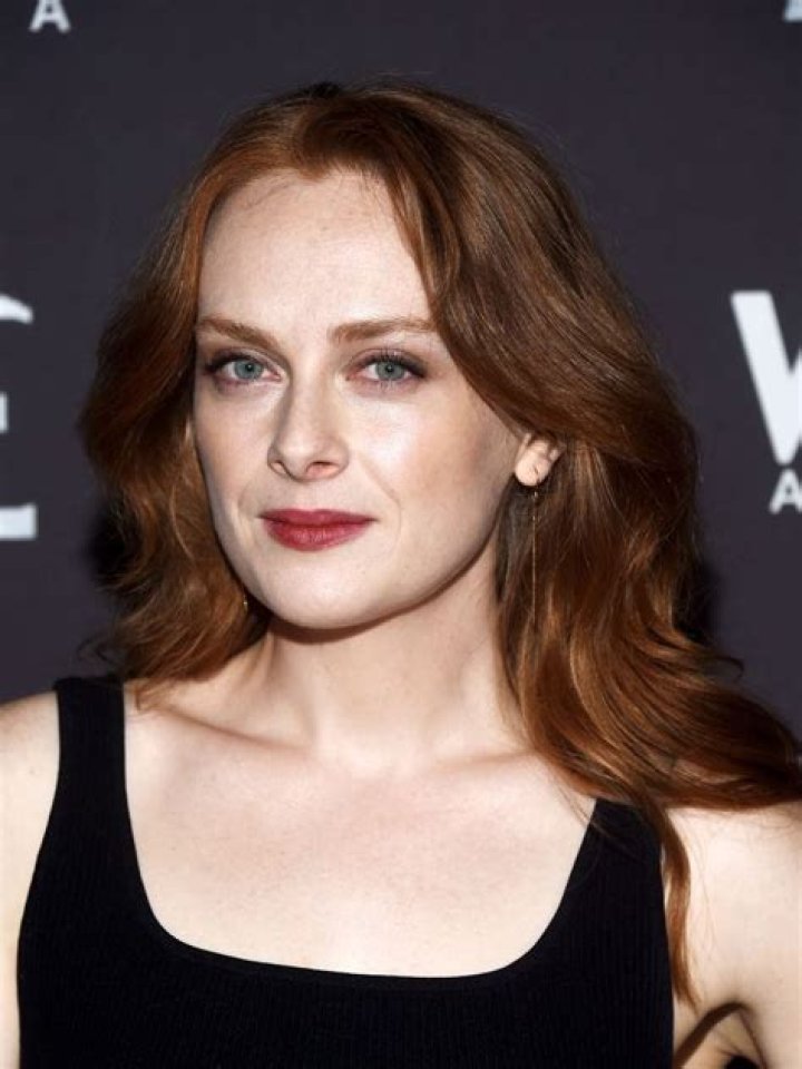 Alex Paxton-Beesley Net Worth