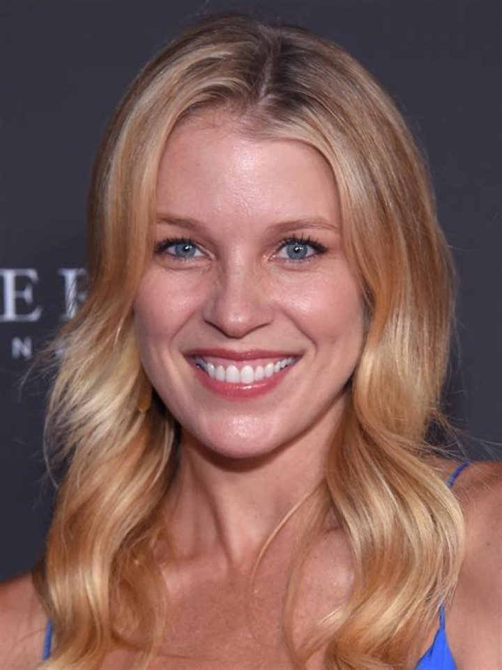 Alicia Leigh Willis Net Worth