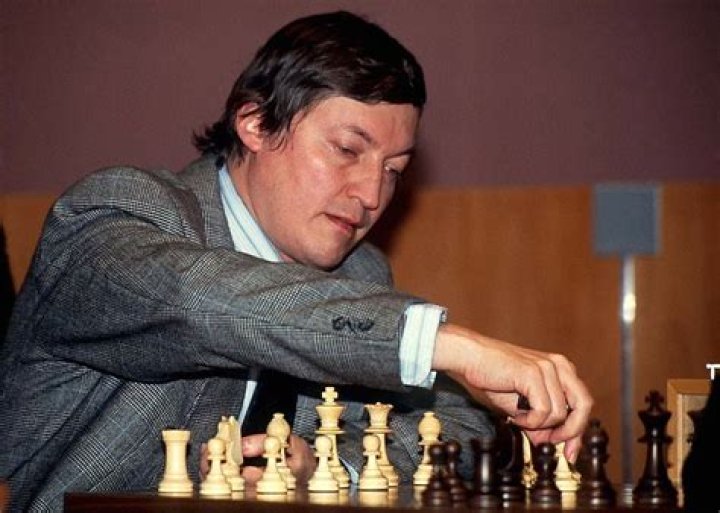 Anatoly Karpov Net Worth, Salary, Earnings, Dating, Facts, Wiki-Bio