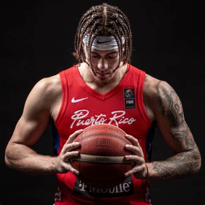 Andrew Pineiro Bio, Wikipedia, Age, Height, Wife, Salary, and Net Worth