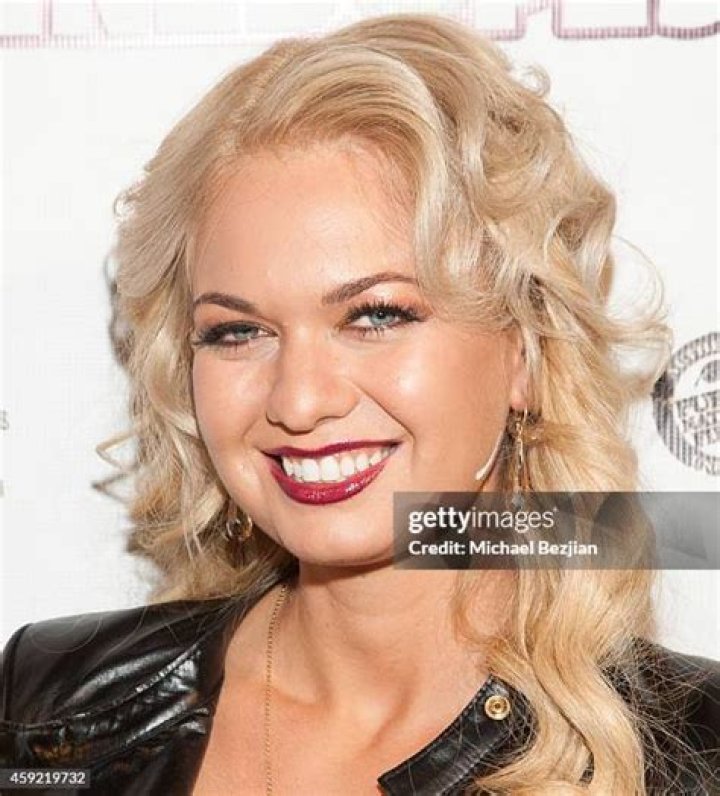 Angeline-Rose Troy Age, Wiki, Biography, Height, Partner, Instagram