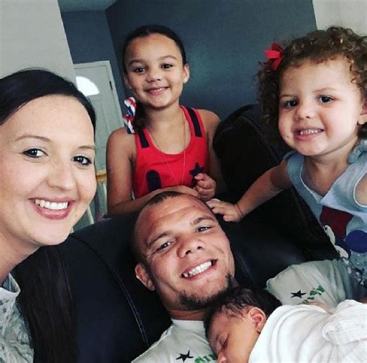 
Anthony Smith Parents: Meet Mother Dixie Tonacchio Father And Family 