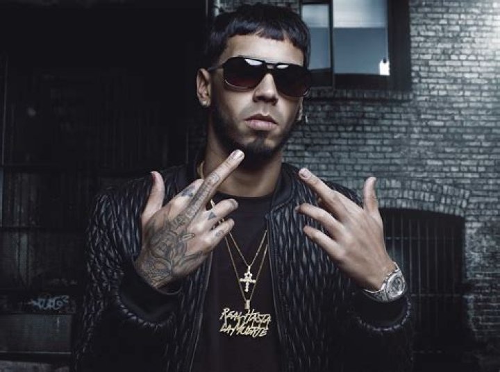 Anuel AA Height, Weight, Body Measurements, Shoe Size