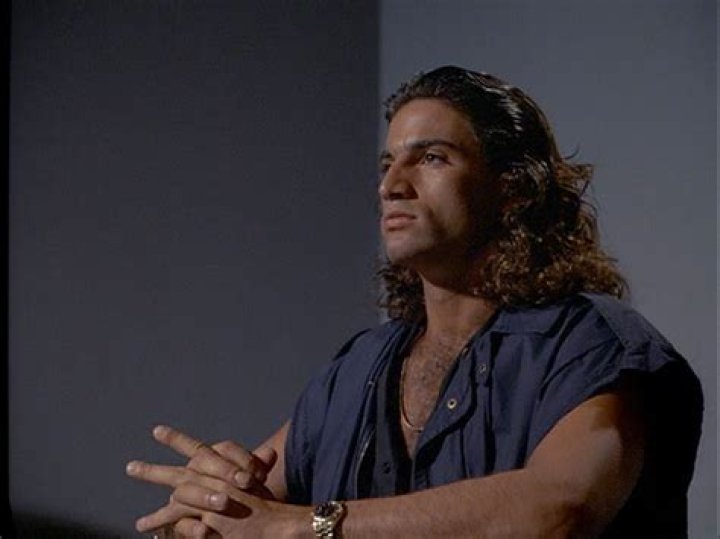 Anwar Zayden Wiki, Age, Height, Weight, Wife, Net worth, Biography & Family