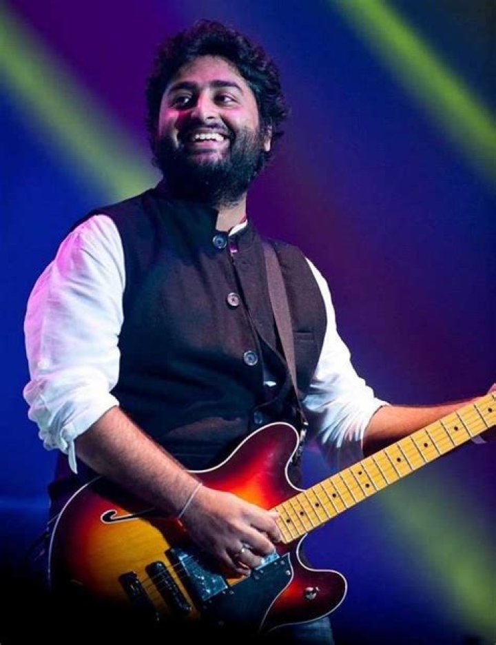 Arijit Singh Net Worth [2022] Bio, Salary, Income, & More