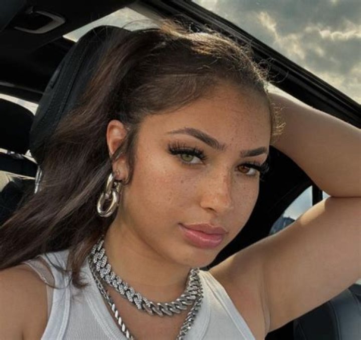 Ash Kash Step Brother Video 4000: What Is The Viral Video All About?