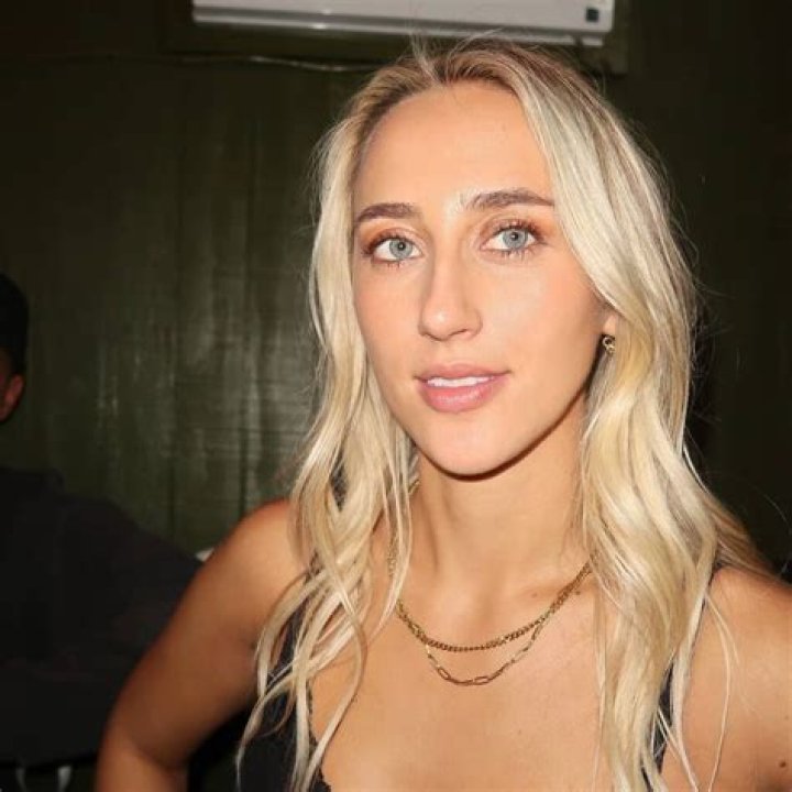 Ashley Cooke Net Worth