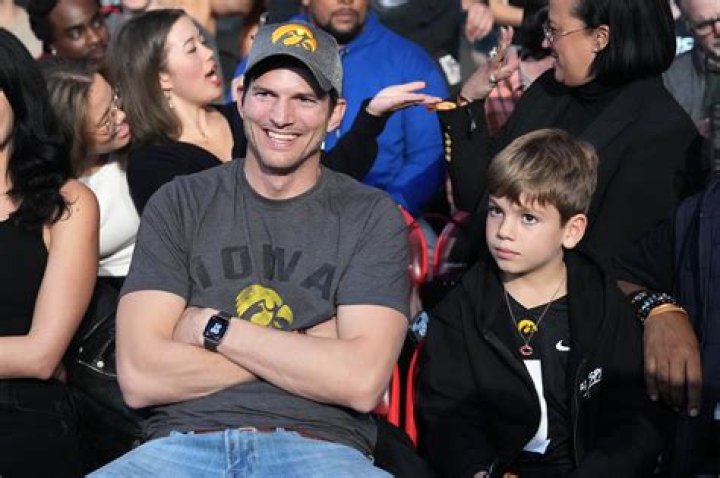 Ashton Kutcher’s Net Worth, Age, Height, Weight, Wife, Kids, Bio-Wiki