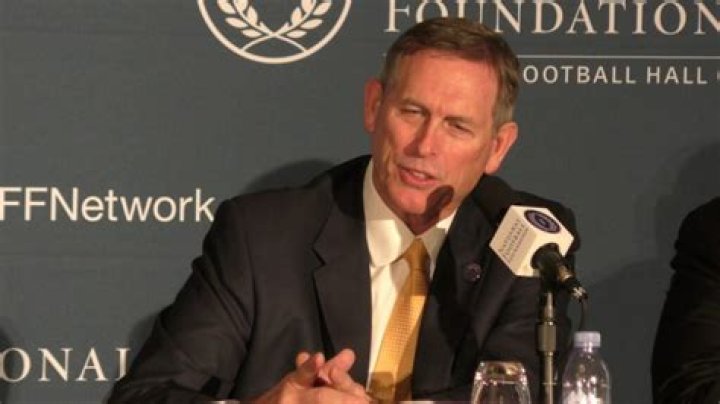 Bert Jones Net Worth