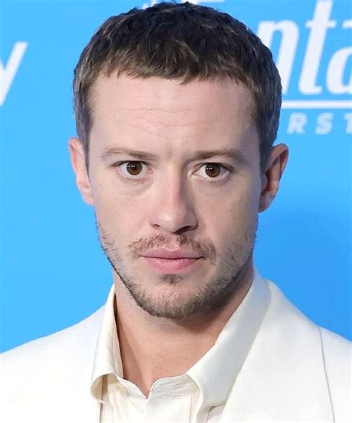 Bill Quinn Net Worth