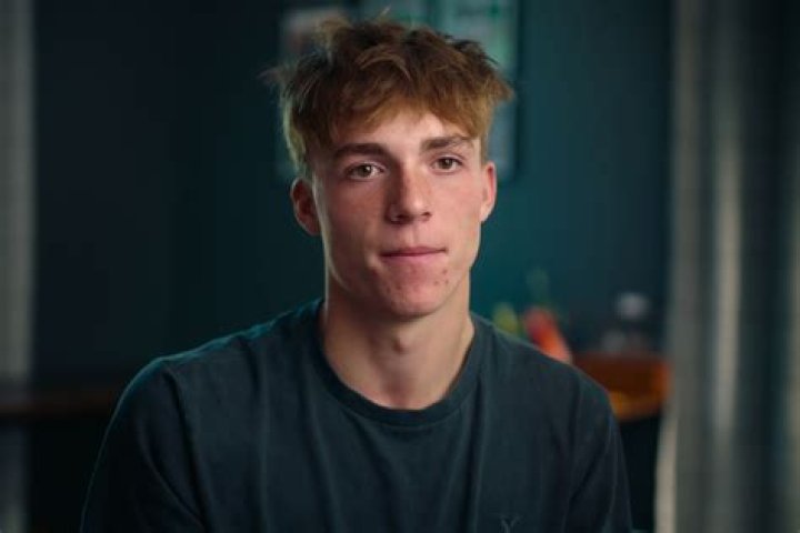 Billy Turner Contract, College, Age, Number, High School, Net Worth, PFF, Weight, Madden Rating, Fashion