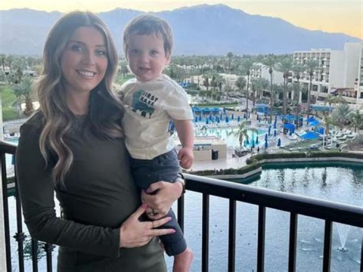 Bo Horvat Biography , Wife Age, Height And Girlfriend Instagram: How Tall Is Bo In Feet?