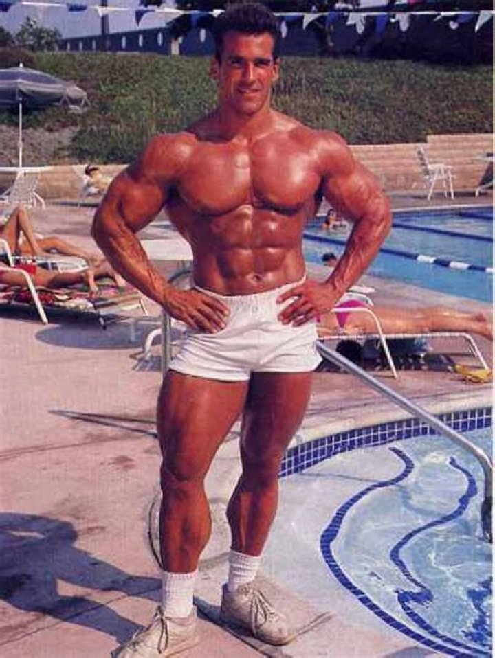 Bob Paris Height, Weight, Body Measurements, Shoe Size