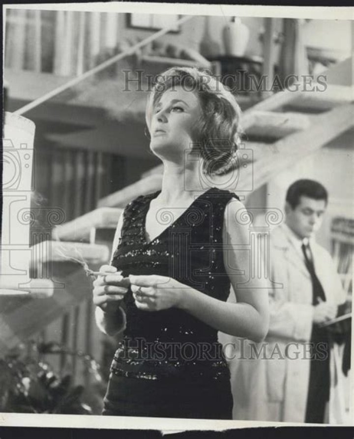 Carol Eve Rossen Net Worth