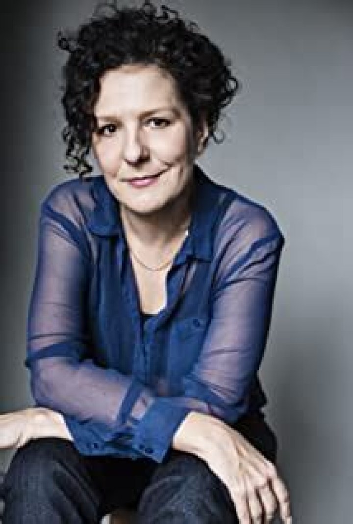 Caroline Loncq Net Worth