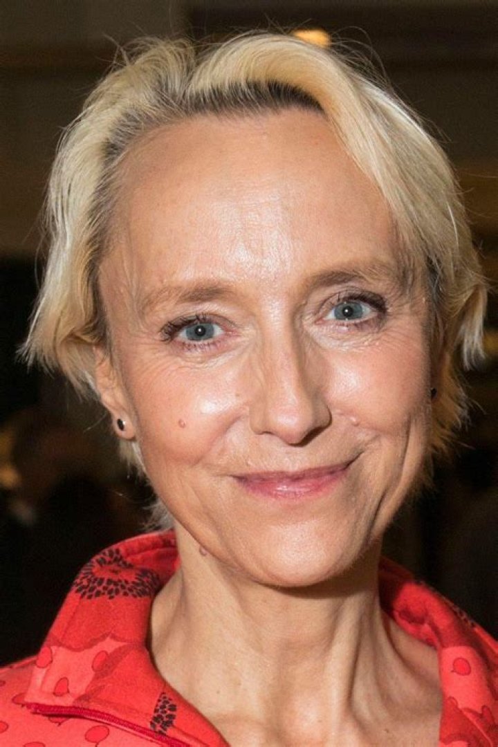 Chloe Howman Net Worth