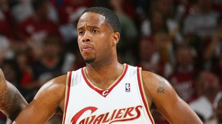 Damon Jones Net Worth