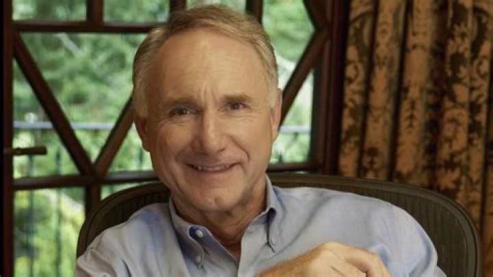 Dan Brown