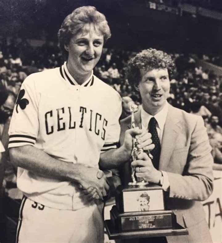 Dan Shaughnessy Bio, Wiki, Age, Boston Globe, Son, Deflategate, Net Worth and Sports Writer