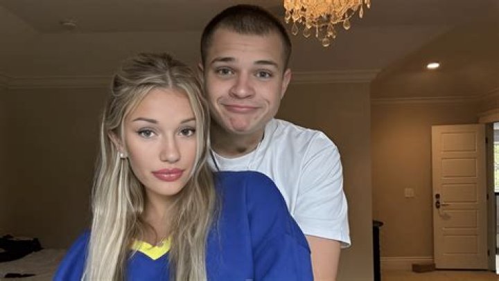 
Daniel Lamble Is In Madly Love With His Girlfriend Kassie Hall; The Couple Share Their Picture On Instagram 