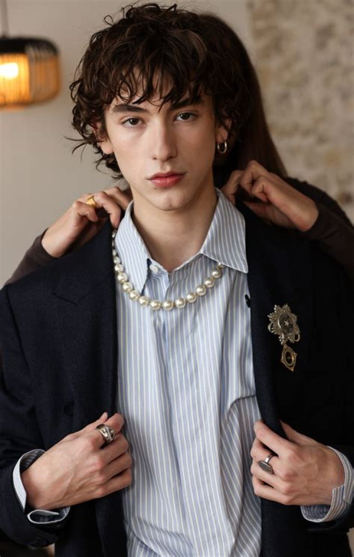 Daniel Millar Height, Weight, Body Measurements, Shoe Size