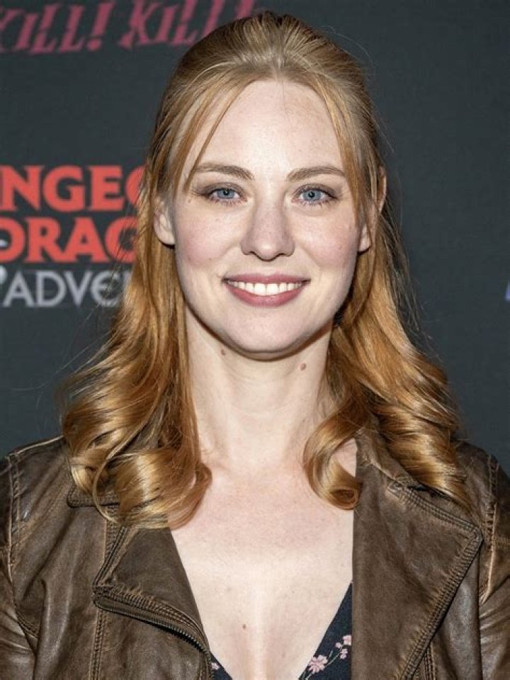 Deborah Ann Woll Height, Weight, Measurements, Bra Size, Shoe Size