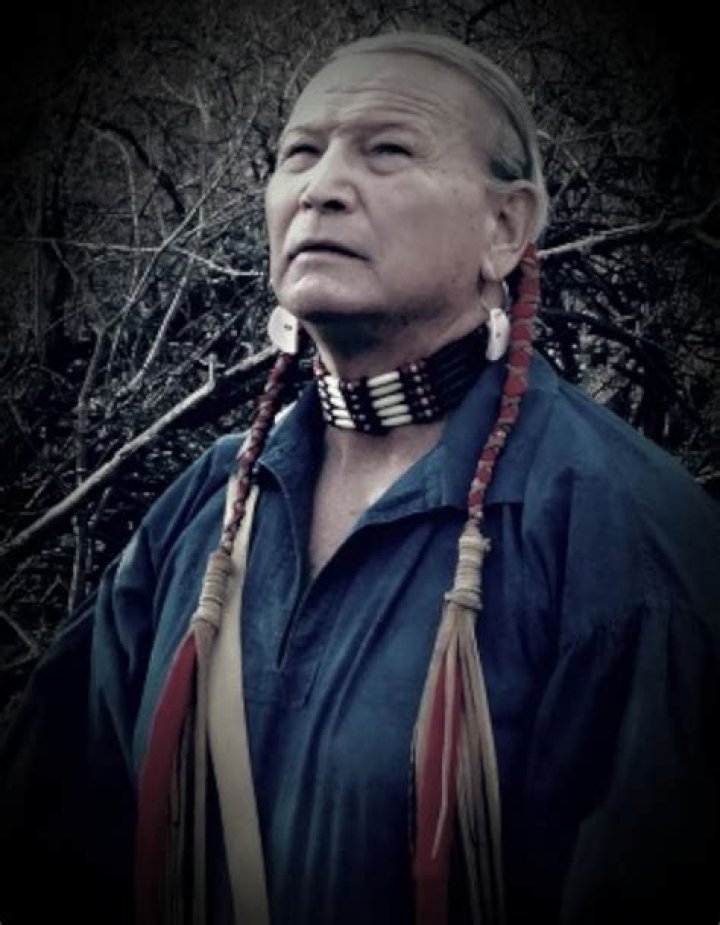 Dennis Ambriz Net Worth