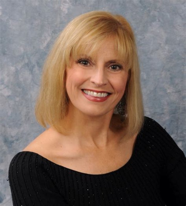 Diana Lewis Net Worth