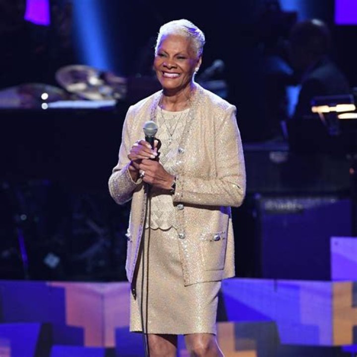 Dionne Warwick Height, Weight, Net Worth, Age, Birthday, Wikipedia, Who, Nationality, Biography