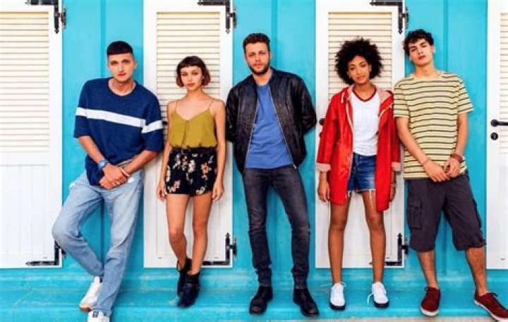 
Does Summertime Cast Mario Sgueglia Have A Wife? An In-Depth Look at the Personal Life of the Summertime Cast 
