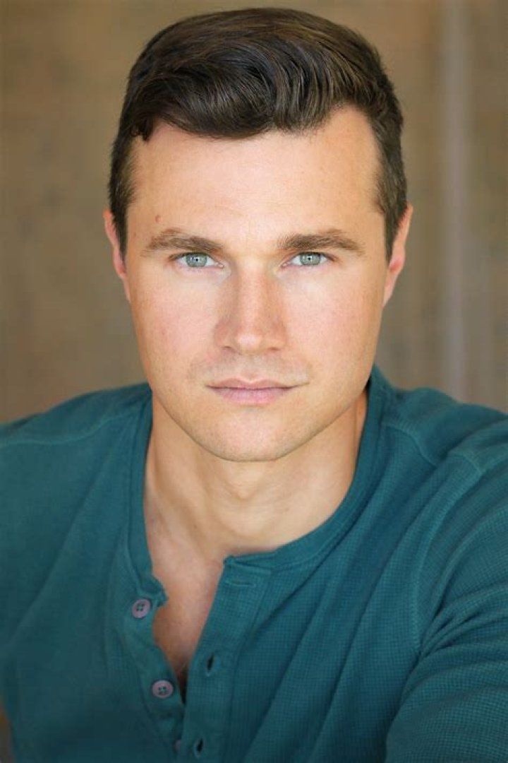 Dylan Wittrock Net Worth