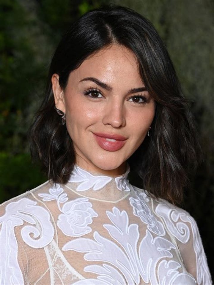All the Men Eiza Gonzalez has Dated and Her Transition to English-Speaking Movies