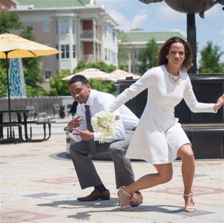 Elle Duncan married life with her husband; Know her career and net worth too!