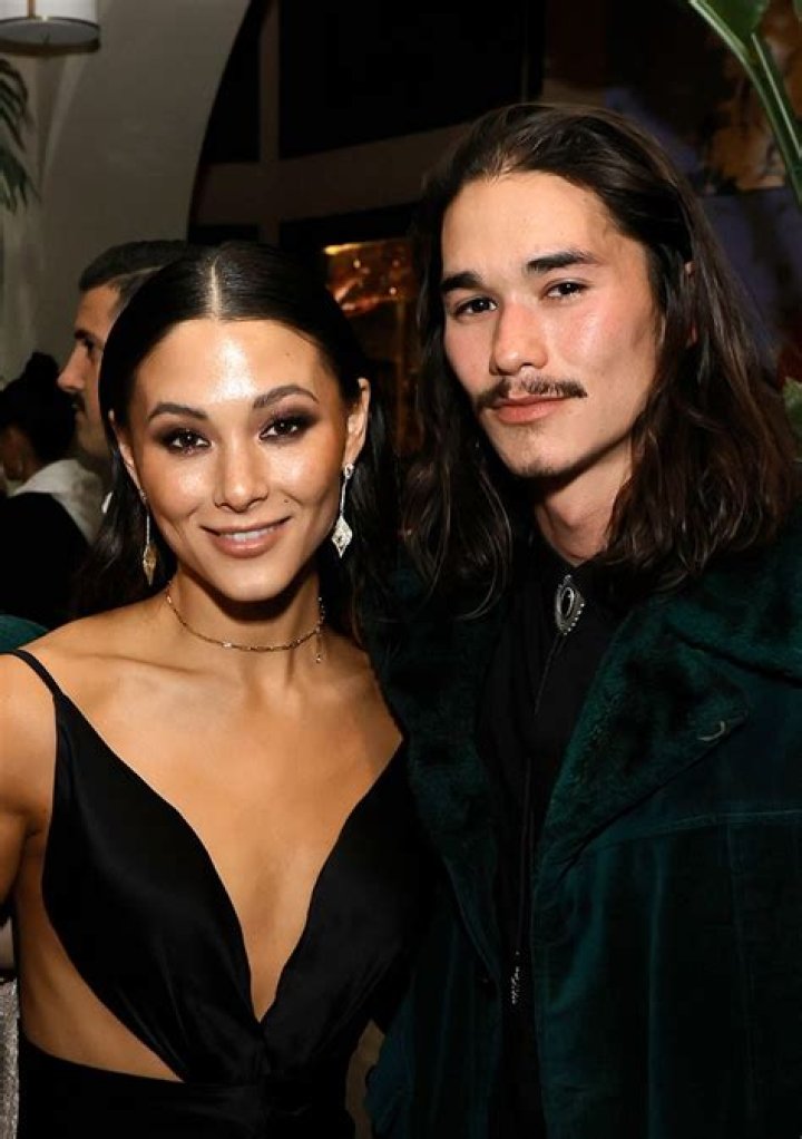 
Fivel Stewart’s Brother Booboo Stewart Is None Other Than Seth Clearwater Of The Twilight Saga 
