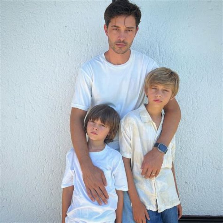 Francisco Lachowski Bio, Wiki, Age, Height, Family, Husband, Brands and Net Worth.