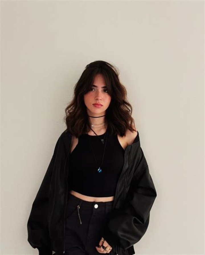 Gabriela Bee – Miss Bee Height, Weight, Net Worth, Age, Wiki, Who, Instagram, Biography