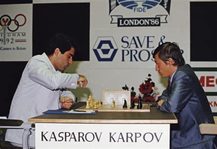 Garry Kasparov: Wife, net worth, tattoos, smoking & body facts