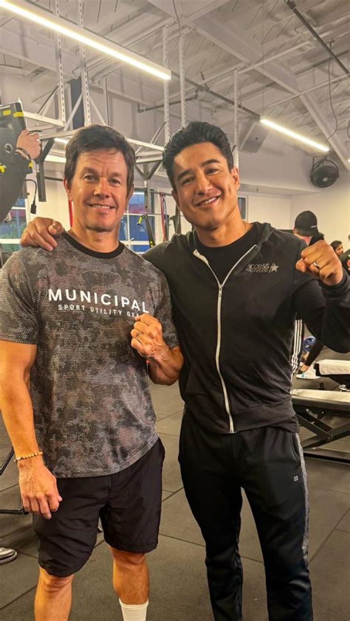 George Lopez Height, Weight, Body Measurements, Shoe Size